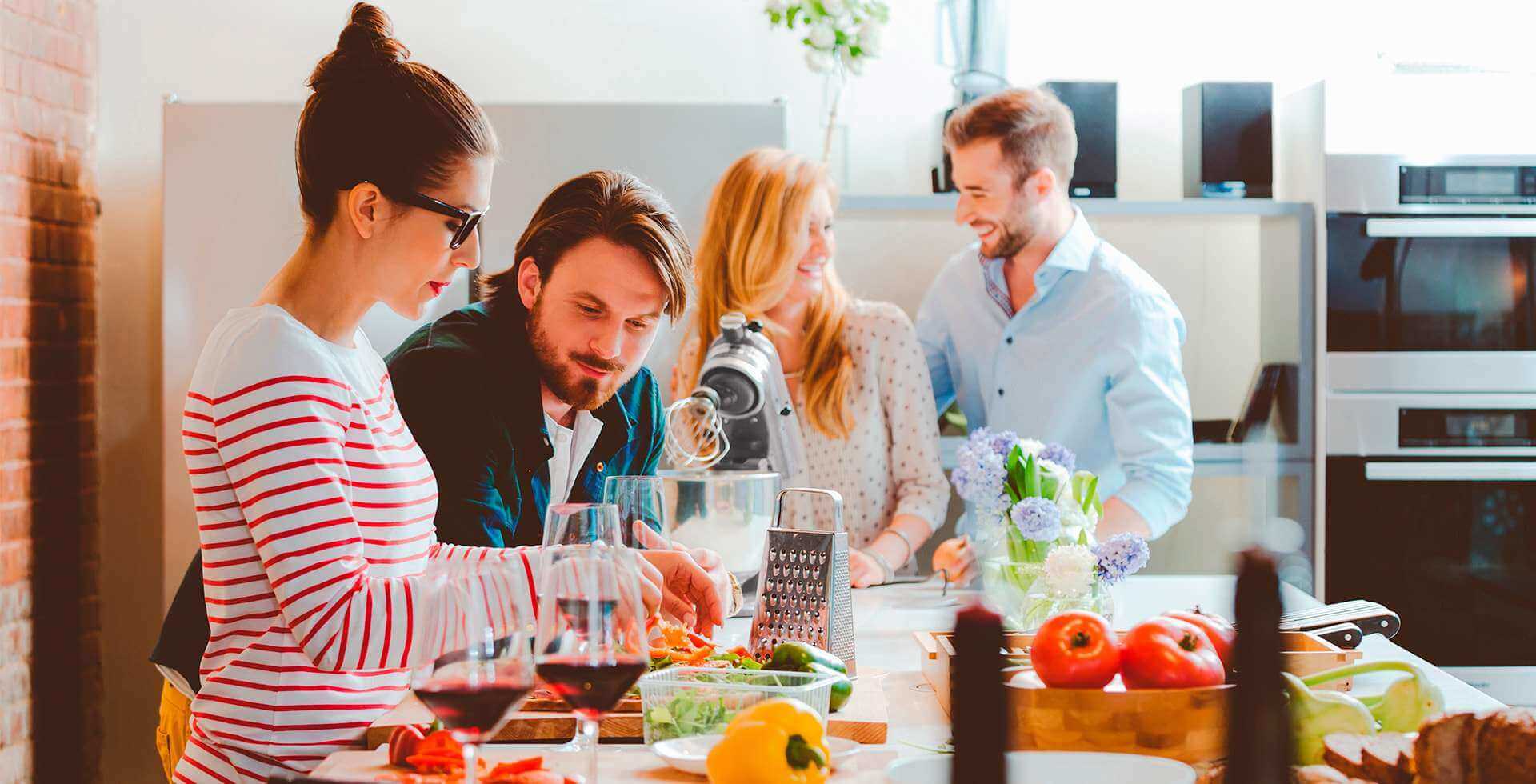 Quantidade de comida por pessoa: como calcular + tabelas para arroz, feijão e mais alimentos