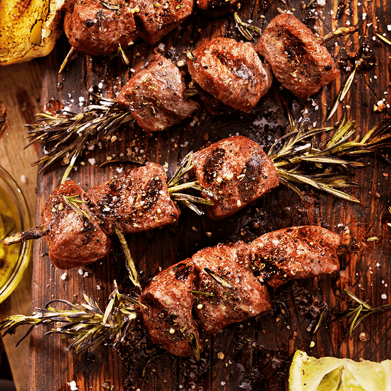 Uma boa carne ou frango, como em um churrasco.